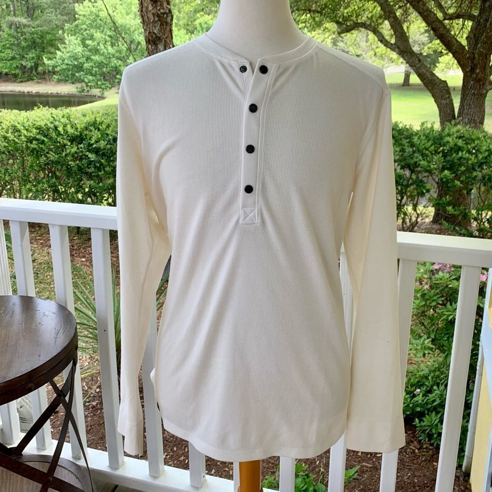 QOR Cream Color 4 Button Henley Shirt. XL